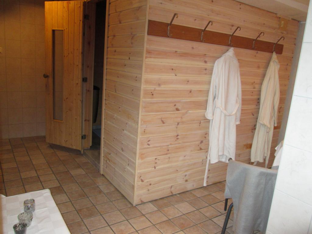 Bralanda Hotell Och Vandrarhem Ngoại thất bức ảnh